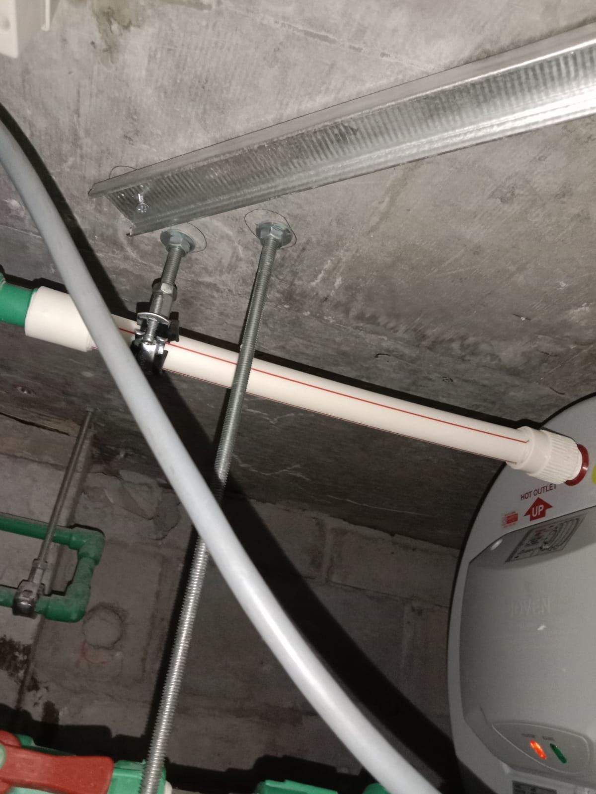 Admin/Service/Details/Water-Heater-Leaking-Pipe-After.jpeg